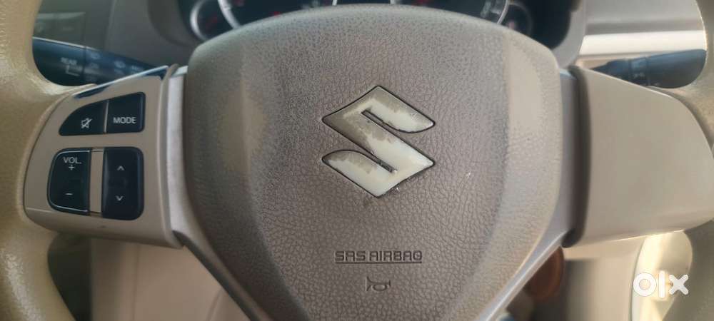 Maruti Suzuki Ertiga Zxi Shvs, 2014, Petrol