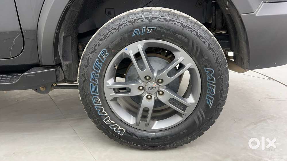 Mahindra Thar 2.0 Lx Hard Top Petrol At 4 Rwd, 2022, Petrol