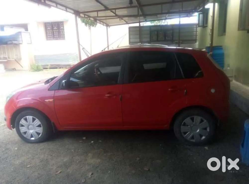 Ford Fiesta 2010 Petrol 90000 Km Driven