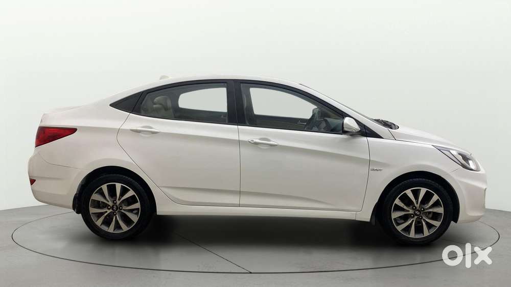 Hyundai Verna Fluidic 1.6 Vtvt Sx, 2014, Petrol