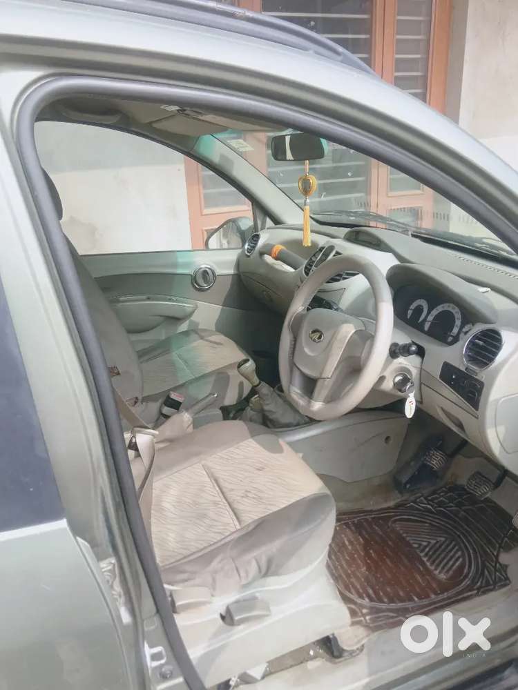 Mahindra Quanto 1.5 C6 2012