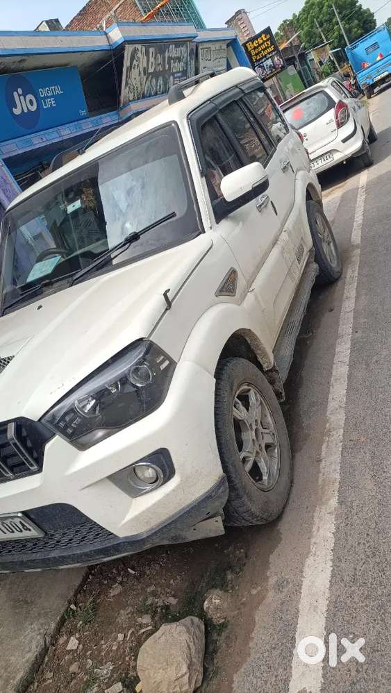 Mahindra Scorpio S10 Diesel 2018