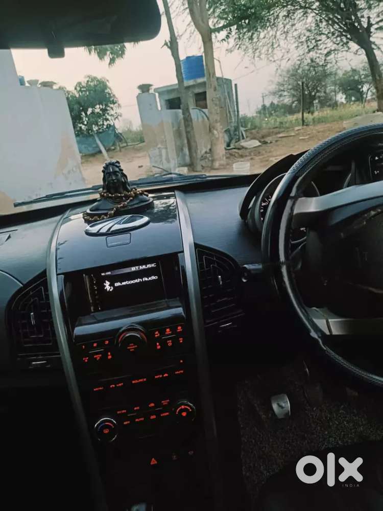 Mahindra Xuv500 2014 Diesel 180000 Km Driven