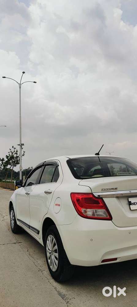 Maruti Suzuki Dzire 1.2 Vxi, 2023, Petrol