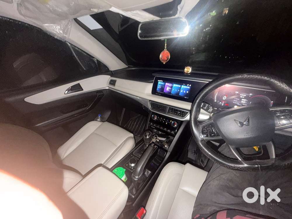 Mahindra Xuv700 Diesel 2023