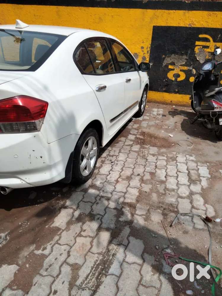Honda City Petrol Manual 2010 Variant