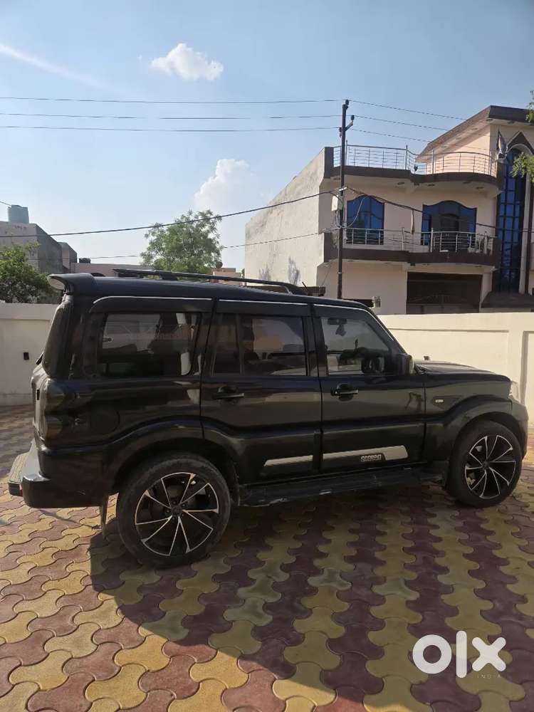 Mahindra Scorpio 2021 Diesel 94000 Km Driven