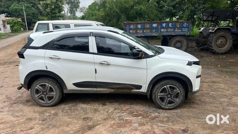 Tata Nexon 2024 Variant Smart