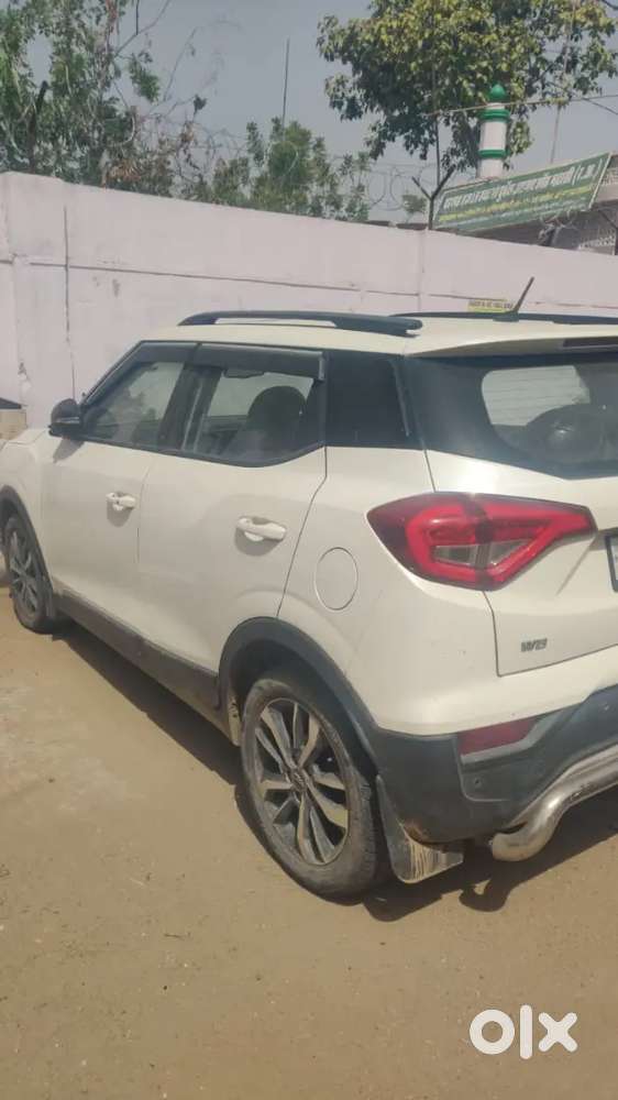 Mahindra Xuv300 Turbosport W8(o) 2021 Dual Tone