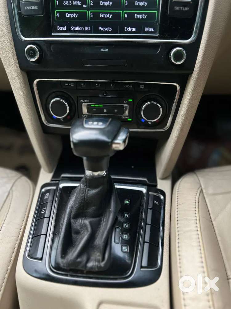 Skoda Superb 2013 Petrol Well Maintained