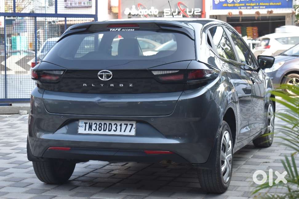 Tata Altroz 1.2 Xt, 2023, Petrol