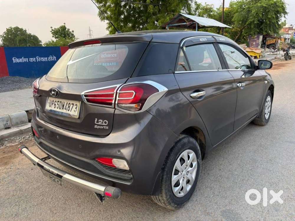 Hyundai I20 Sportz 1.2 Ivt, 2020, Petrol