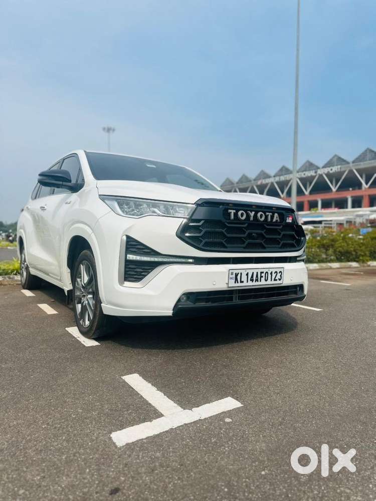 Toyota Innova Hycross Hybrid 2024 42000 Km Driven
