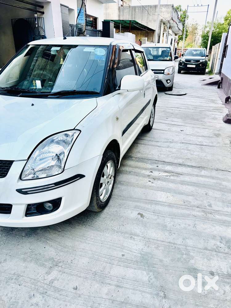 Maruti Suzuki Swift 2018 Zxi Plus, 2011, Petrol