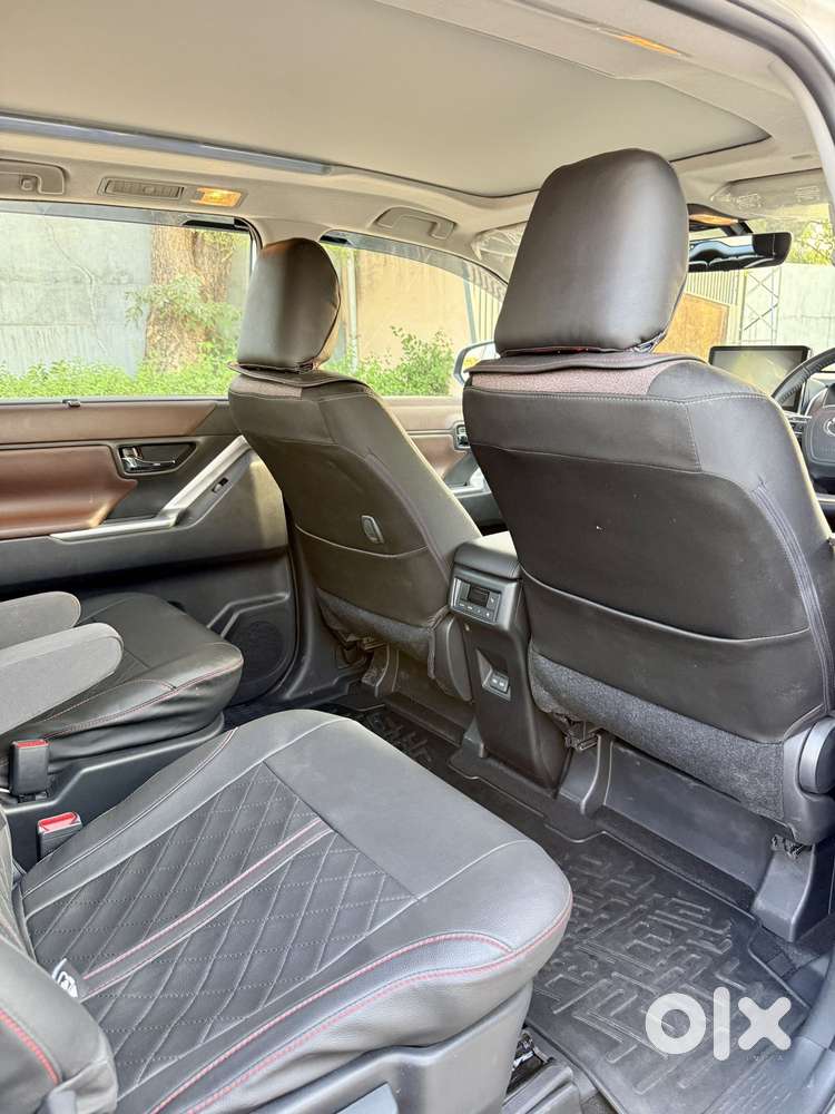 Toyota Innova Hycross 2.0 Vx (o) Hybrid 7 Str, 2024, Petrol