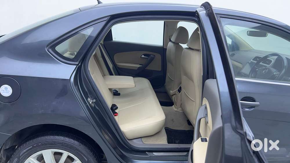 Volkswagen Vento Petrol Highline, 2016, Petrol