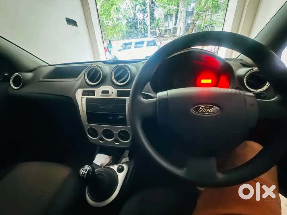 Ford Figo Petrol Exi 2011