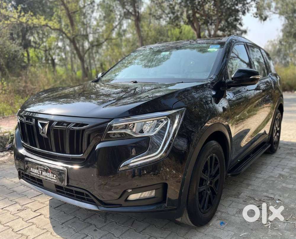 Mahindra Xuv700 2.0 Ax 7 Petrol At Str, 2024, Petrol