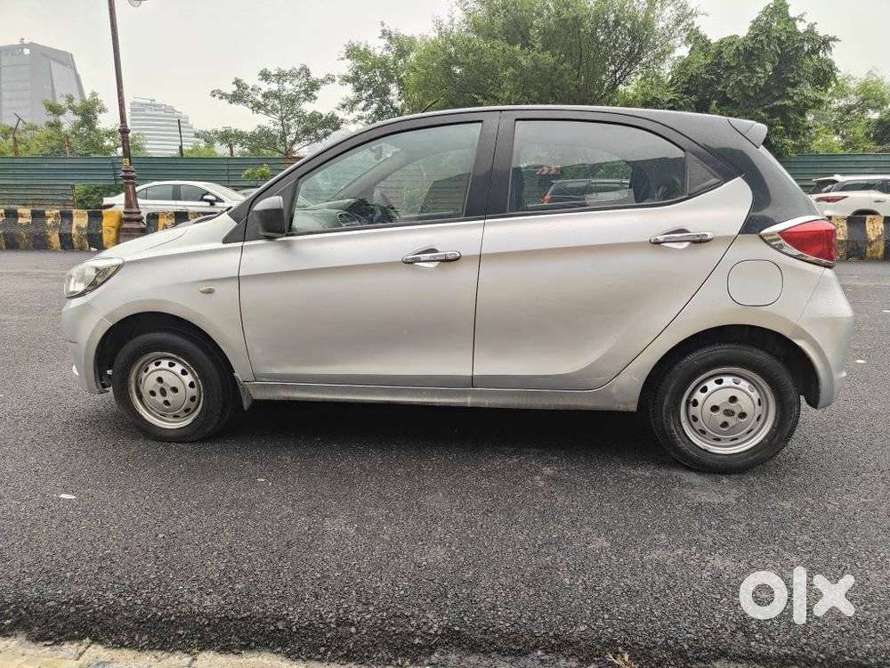 Tata Tiago 1.2 Revotron Xm, 2016, Petrol