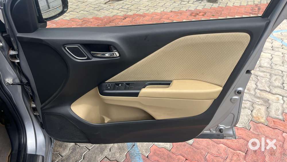 Honda City 1.5 V 5th Gen I-vtec Mt, 2022, Petrol