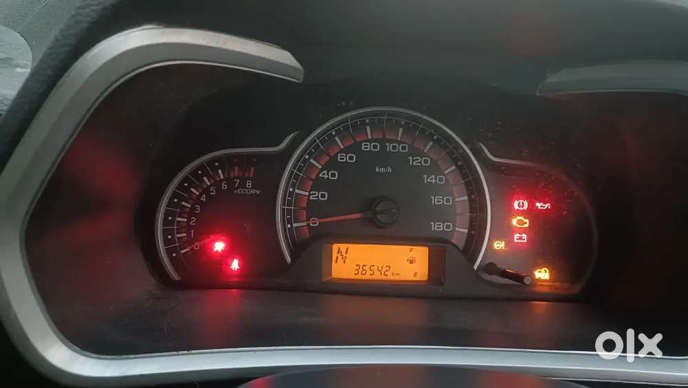 Maruti Suzuki Alto 2017 Vxi Amt 36000km