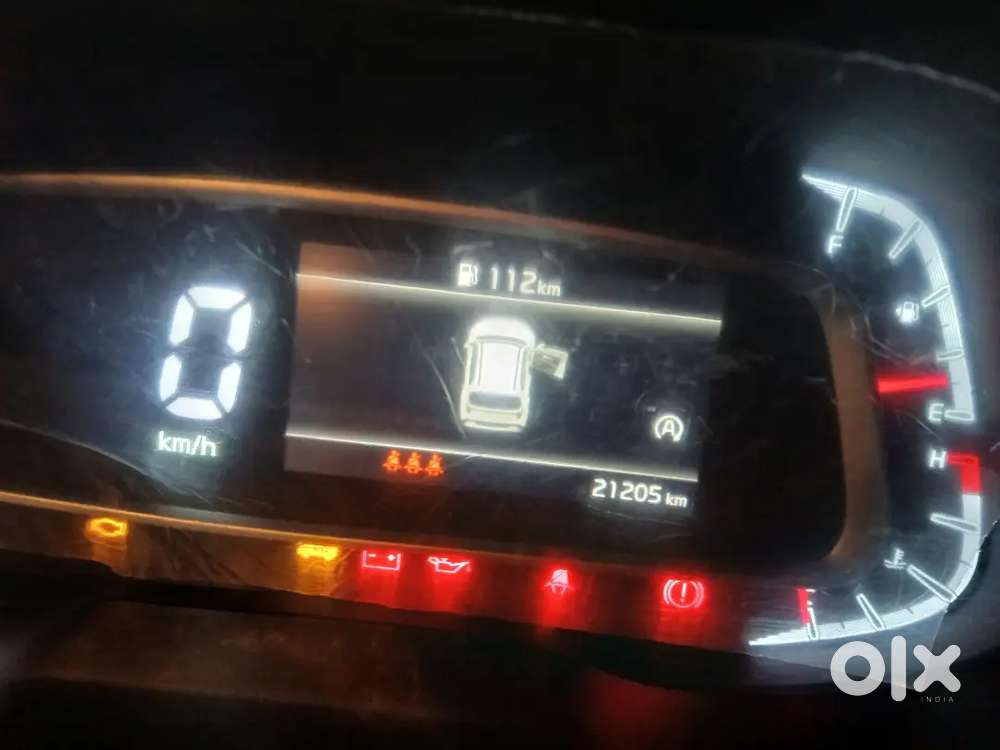 Kia Sonet 2025 Petrol 23500 Km Driven,