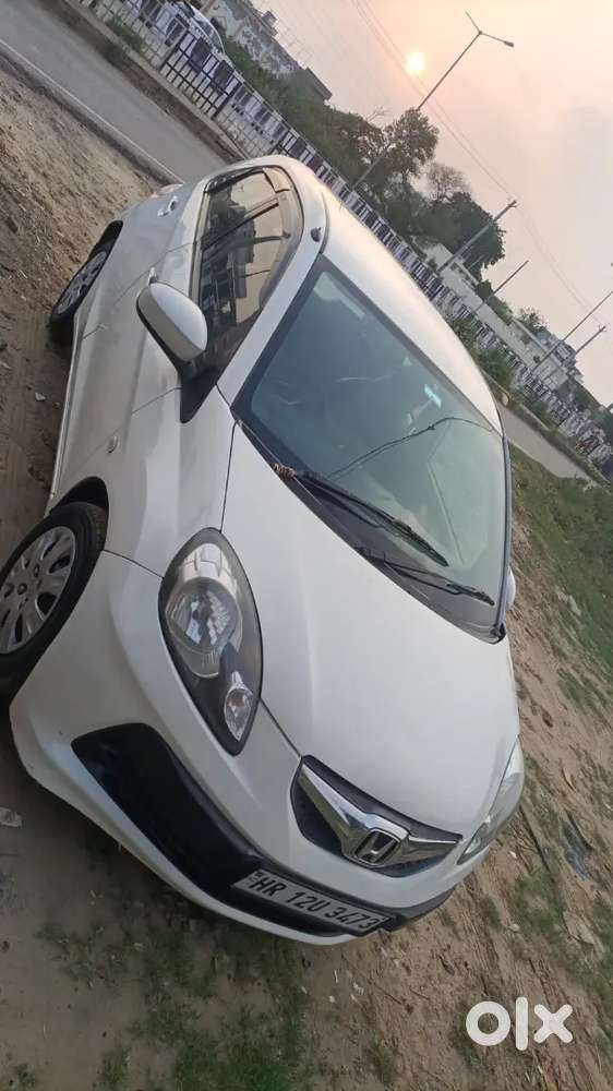 Honda Brio Car Petrol + Cng Fitted