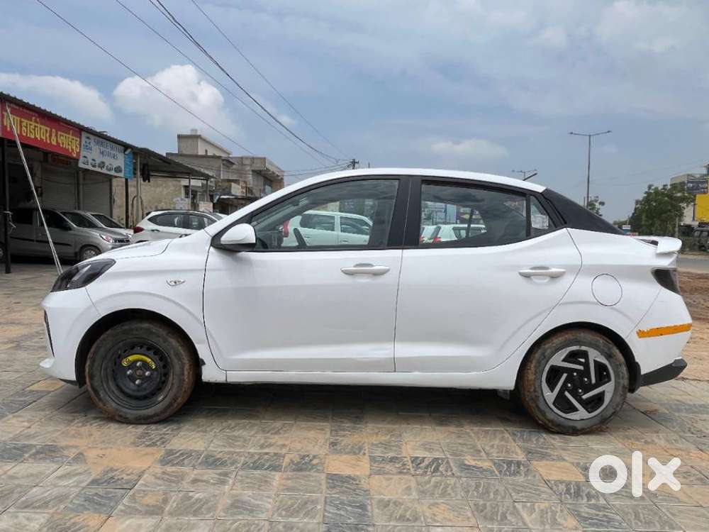 Hyundai Aura S Crdi Manual, 2025