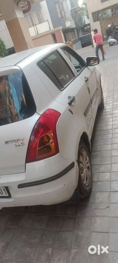 Maruti Suzuki Swift 2011 Petrol 108000 Km Driven