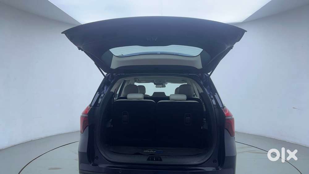 Mahindra Xuv700 2.0 Ax 7 Petrol At Str, 2022, Petrol