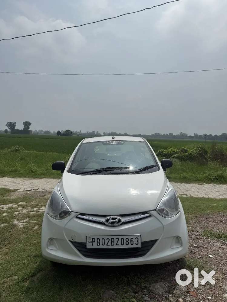 Hyundai Eon 0.8 Sportz 2013 Petrol