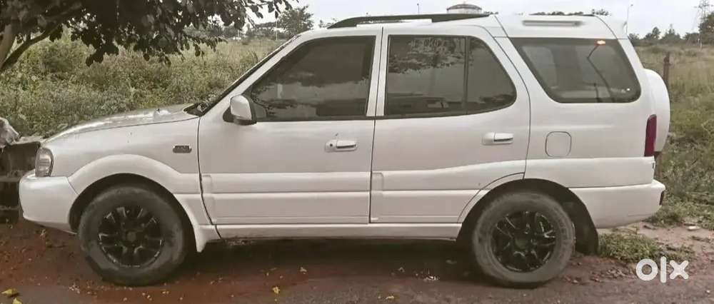 Tata Safari Good Condition Top End Model Insurance Laps