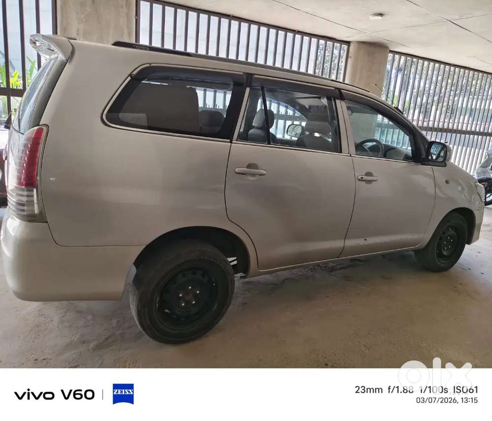 Toyota Innova 2012 Diesel 43000 Km Driven