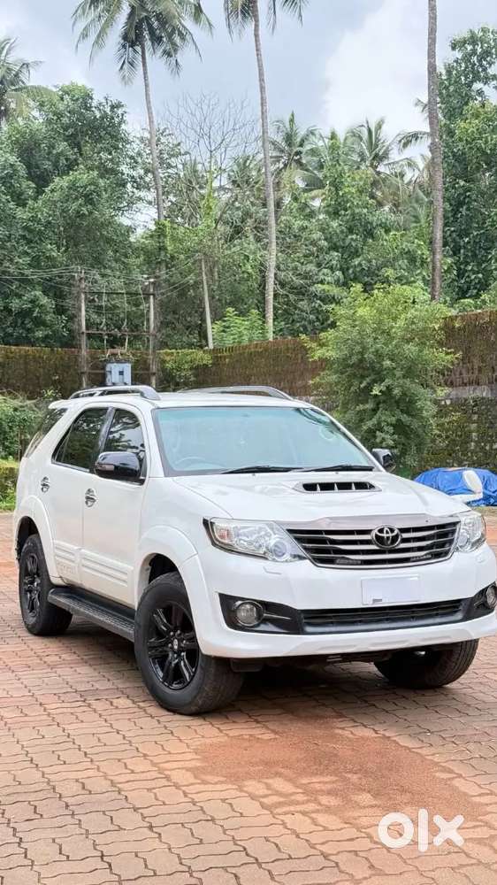 *toyota Fortuner 4x2 * Model 2013 Owner Single Owner Km 1,24,000 S
