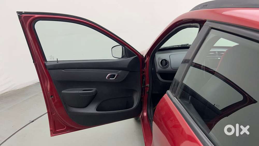 Renault Kwid 1.0 Rxt Sce Special (o), 2019, Petrol