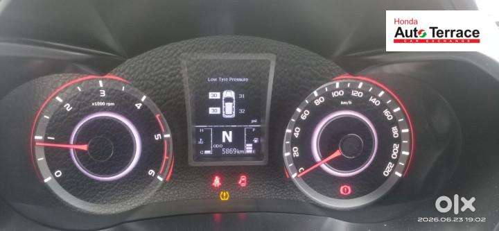 Mahindra Xuv300 W8 Option Diesel, 2023, Diesel