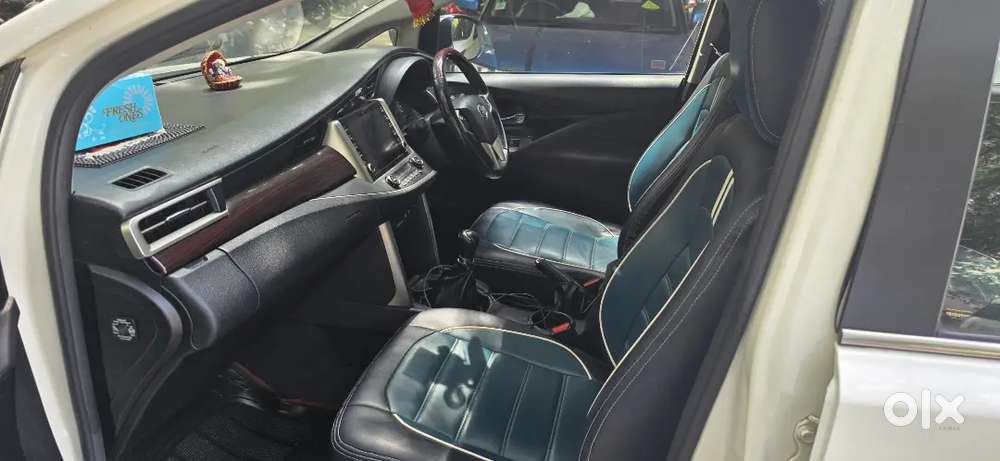 Toyota Innova Crysta 2.4 V 8 Str 2021