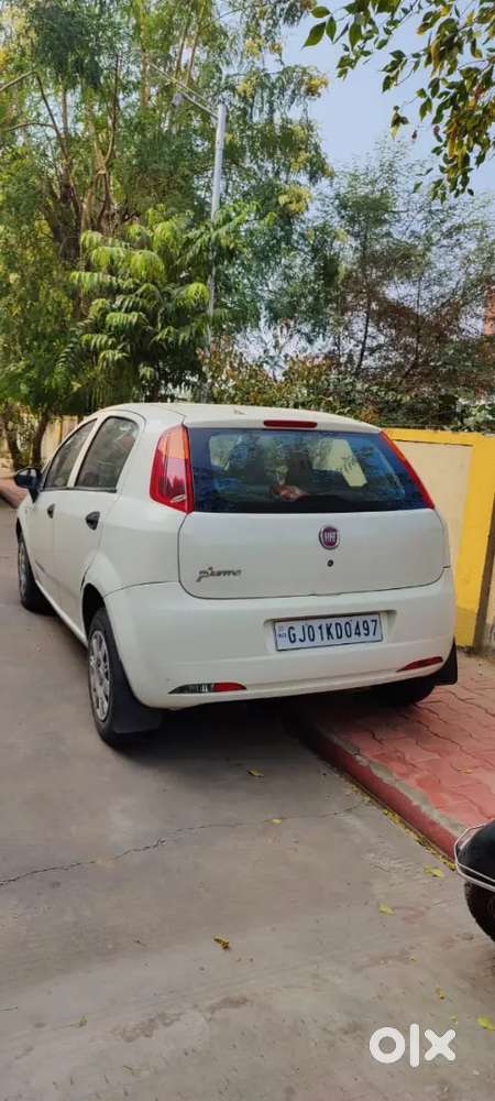 Fiat Grande Punto 2011 Petrol 61000 Km Driven