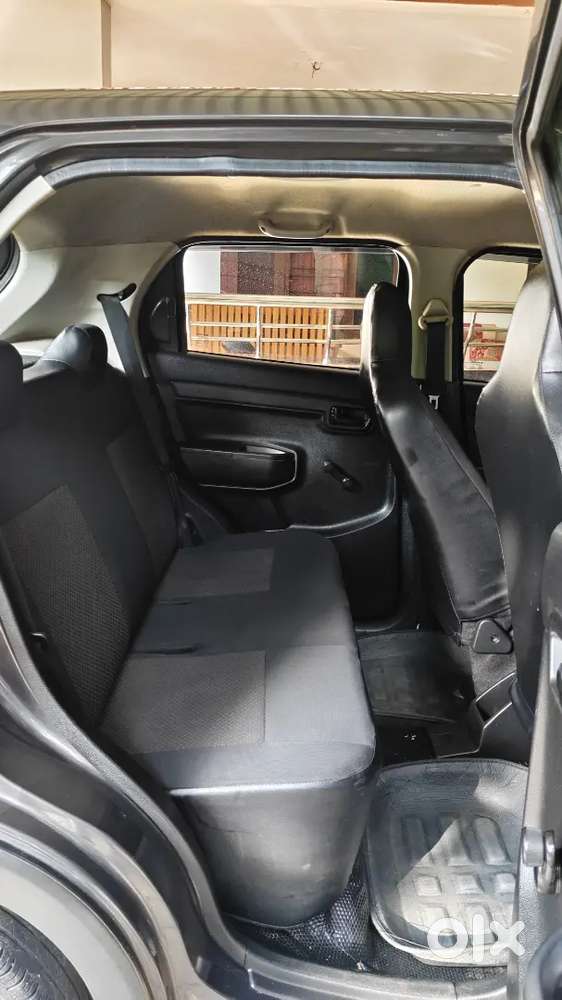Maruti Suzuki S-presso Vxi 2019