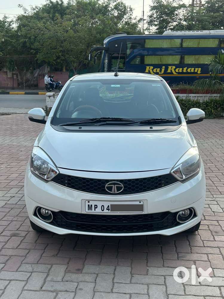 Tata Tiago Xza, 2017, Petrol