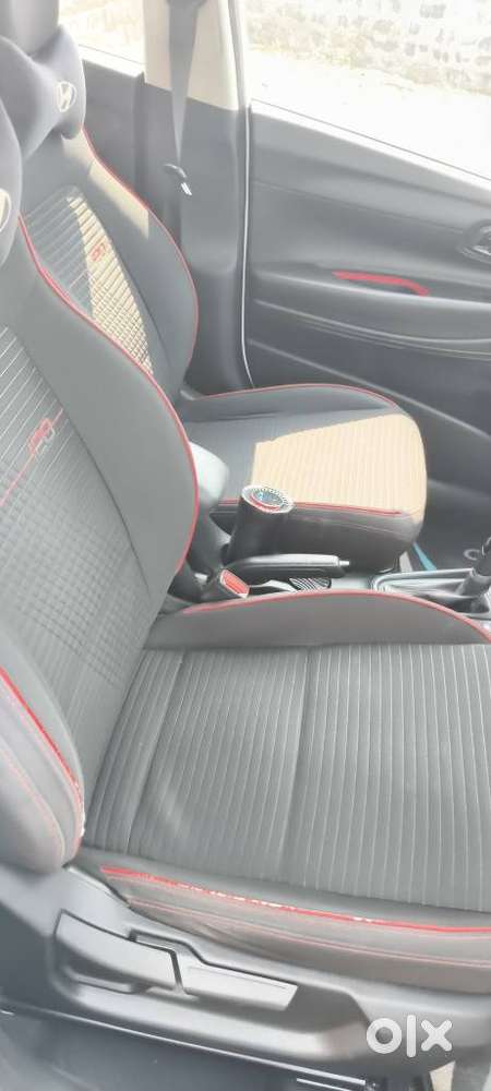 Hyundai New I20 1.2 Asta (o) Ivt, 2023, Petrol