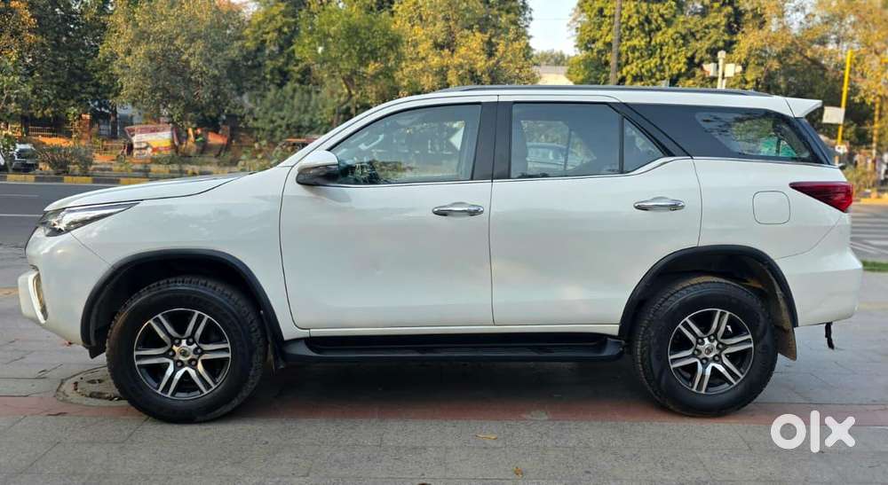 Toyota Fortuner 3.0 4x2 Automatic, 2019, Petrol