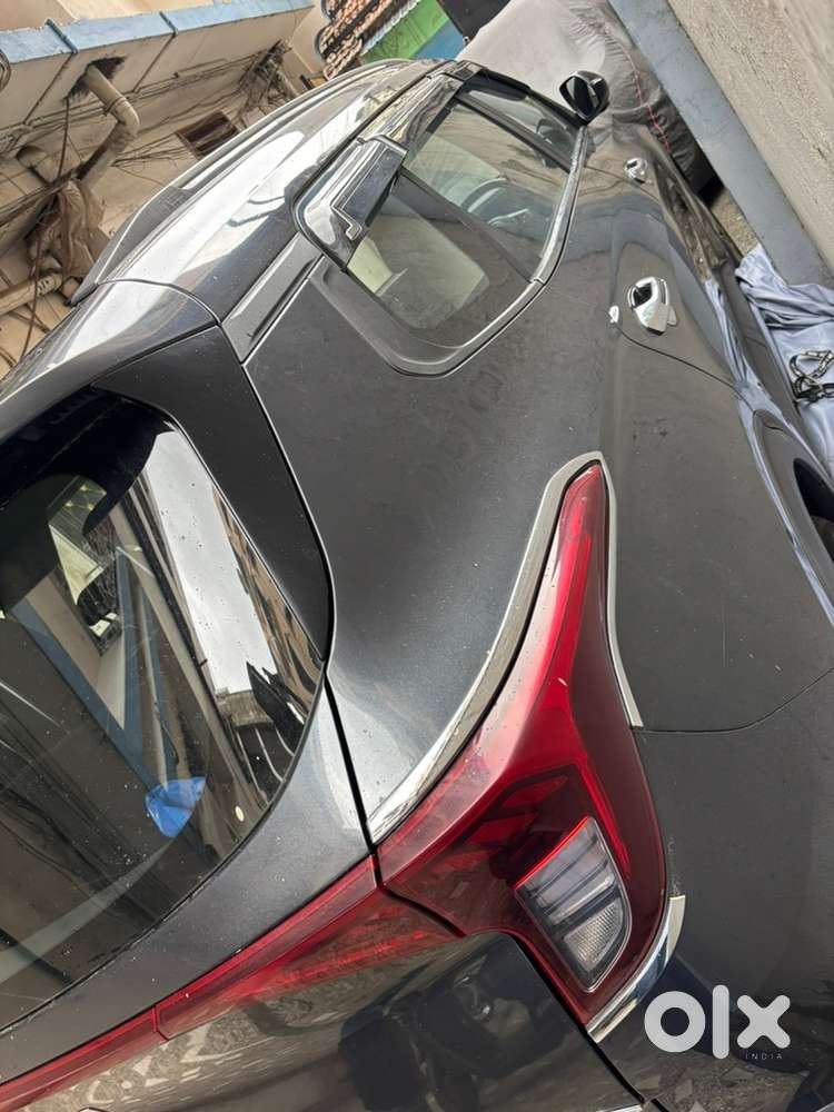 Kia Carens Petrol 2023