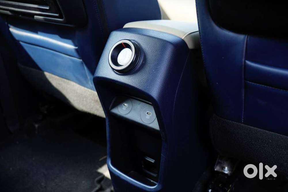 Kia Carens 1.5 Luxury Plus Turbo 7 Str, 2023, Petrol