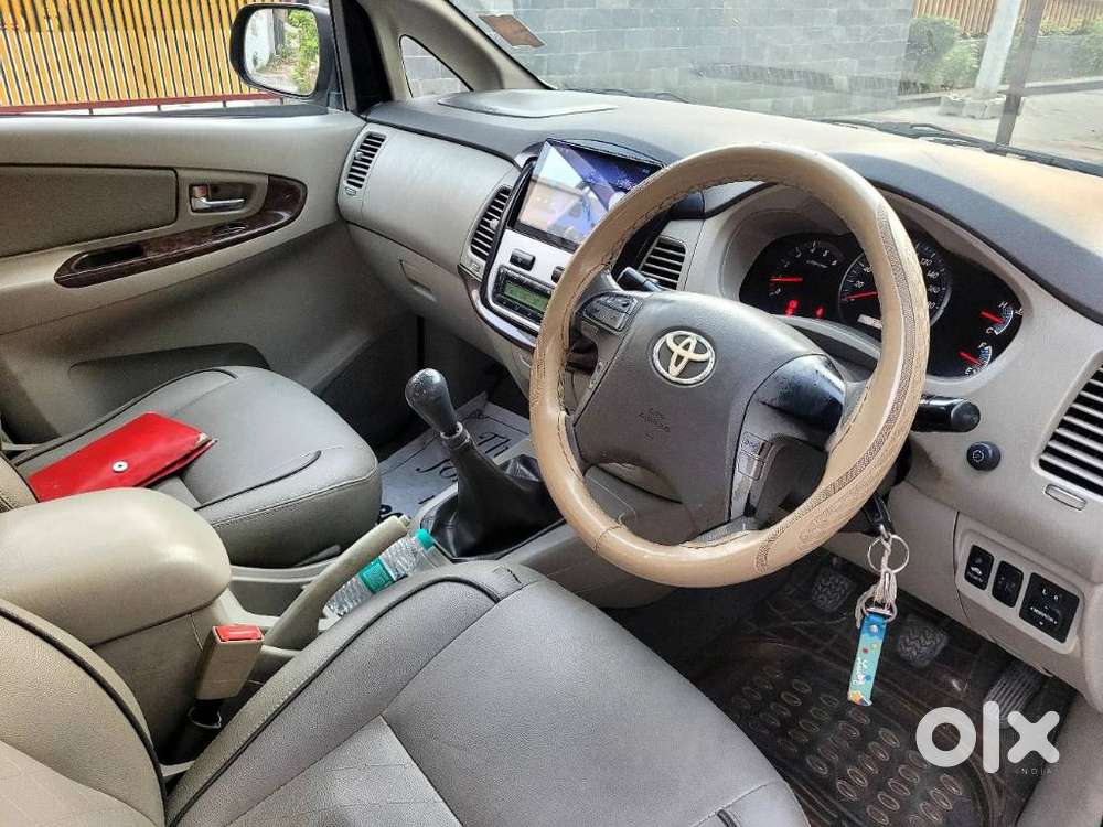Toyota Innova 2.5 Vx 8 Str, 2012, Diesel