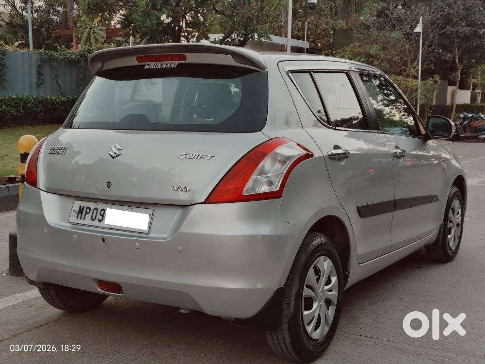 Maruti Suzuki Swift Vxi Optional, 2013, Petrol