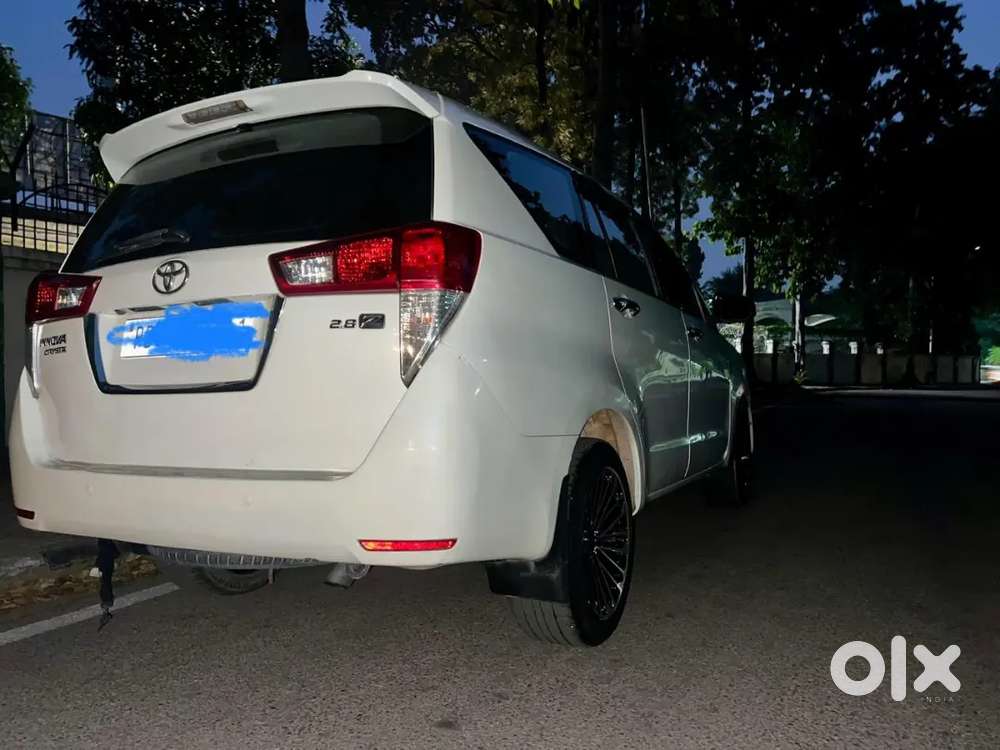 Toyota Innova Crysta 2.8z 2017