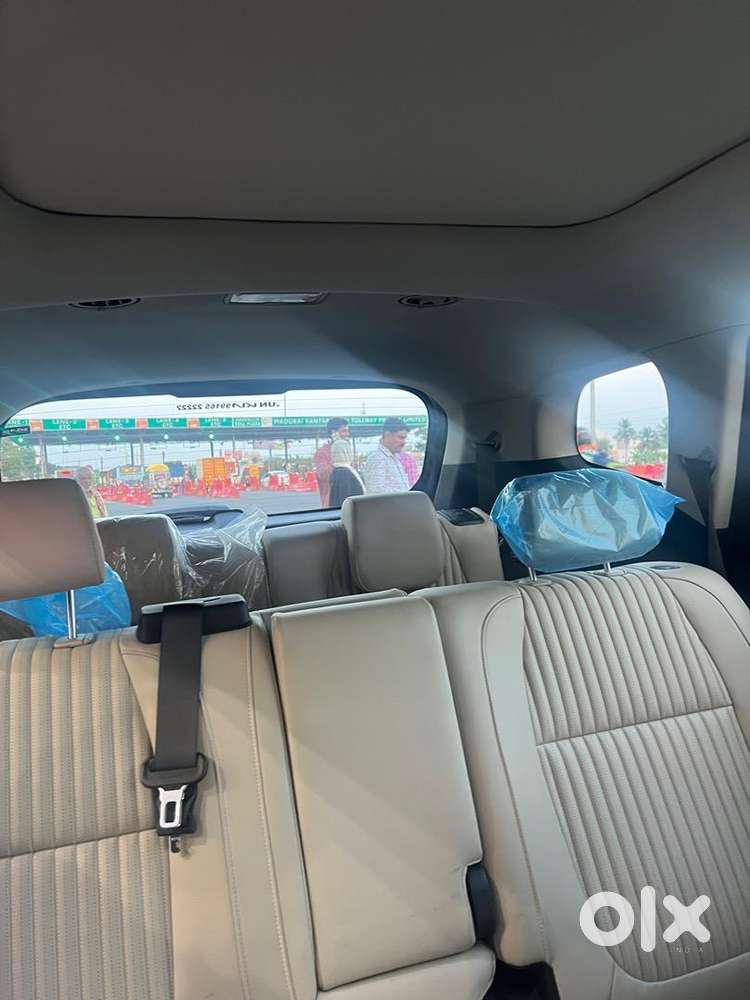 Kia Carens Clavis 2025 Petrol Well Maintained