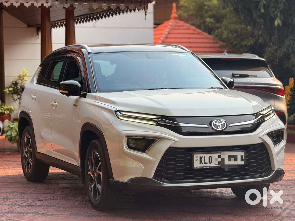 Toyota Urban Cruiser Hyryder 1.5 V Hybrid, 2023, Petrol