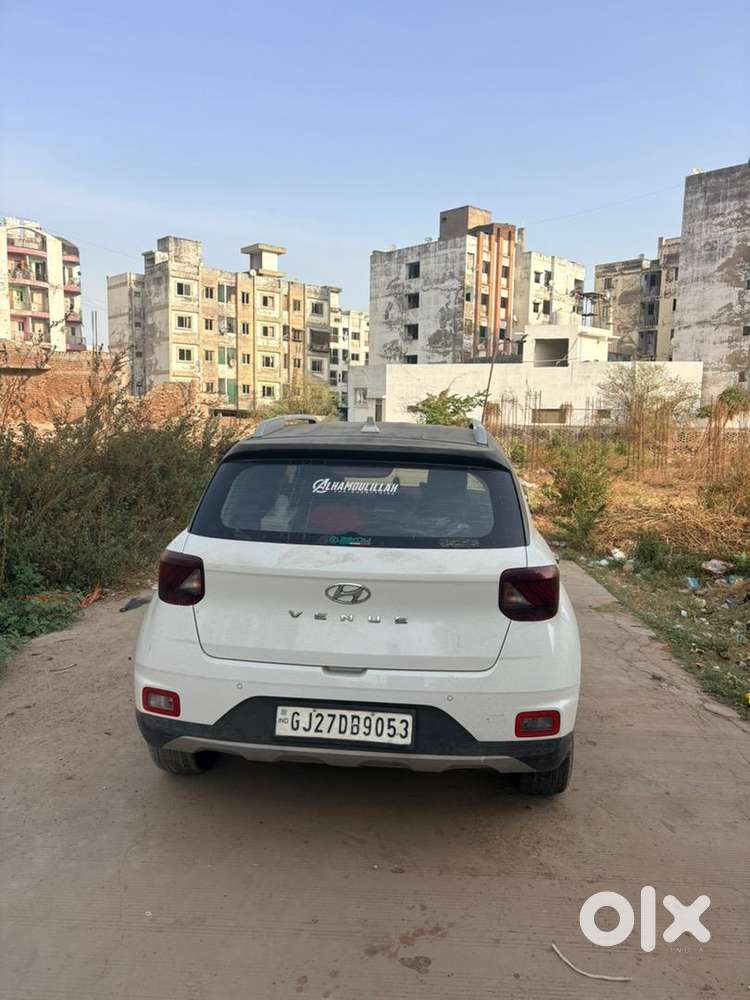 2020 Hyundai Venue 1.2l Cng/petrol Excelent Condition